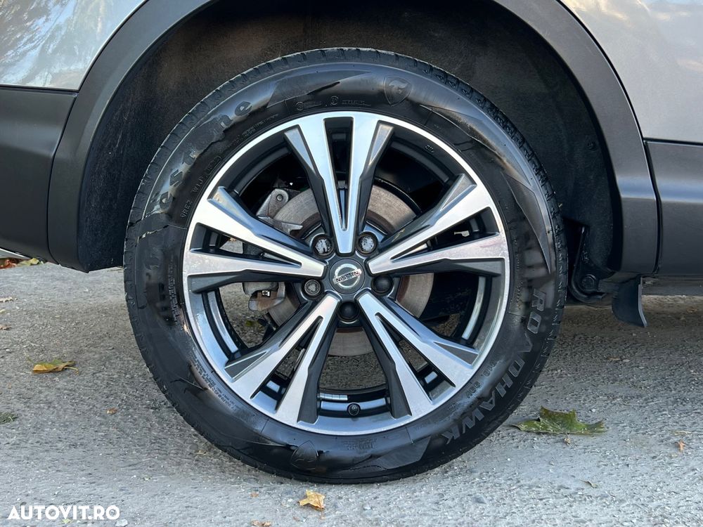 Nissan Qashqai 1.6 DIG-T N-Connecta - 28