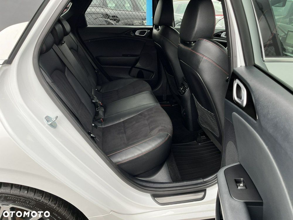 Kia ProCeed 1.6 T-GDI DCT7 OPF GT - 34