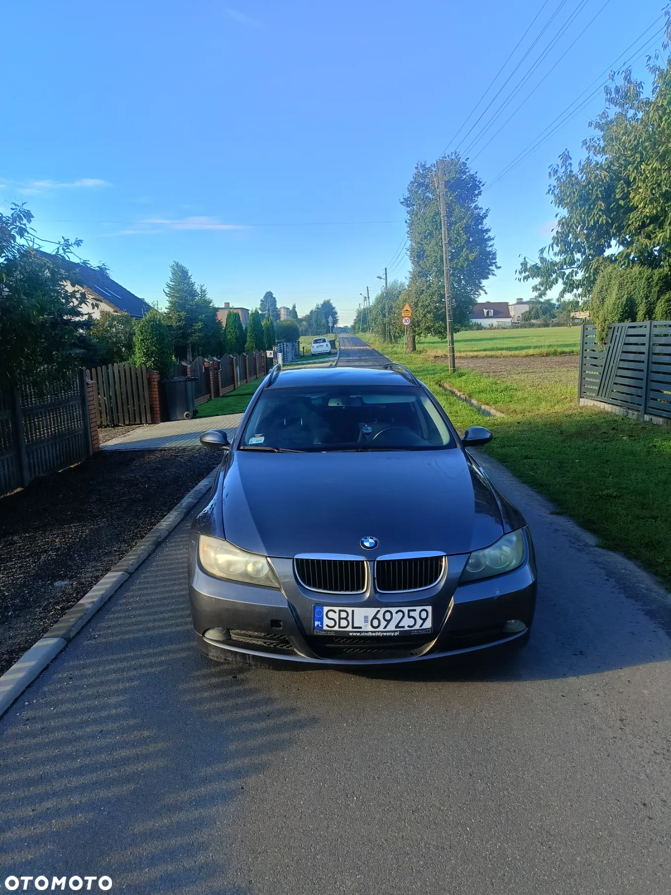 BMW Seria 3 318d - 4