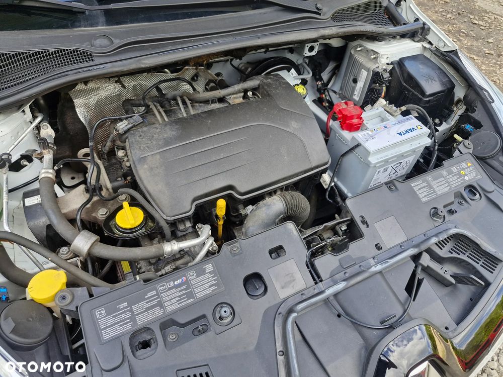 Renault Clio 1.2 16V 75 Life - 21