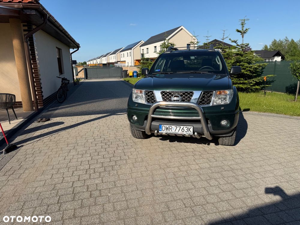 Nissan Navara 2.5 TDi Comfort / SE - 2