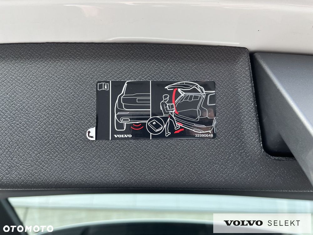 Volvo XC 90 - 21