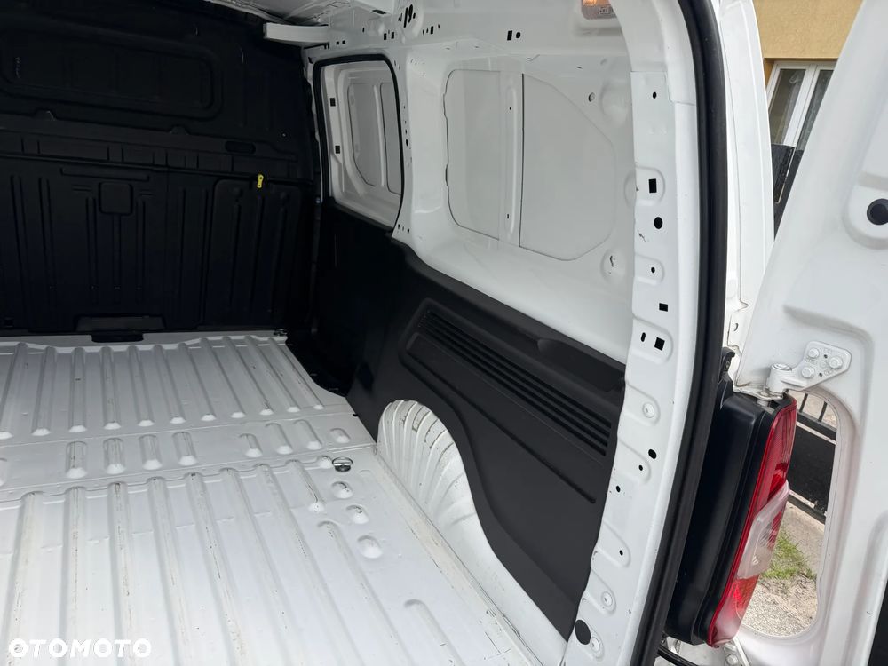 Citroën BERLINGO - 33
