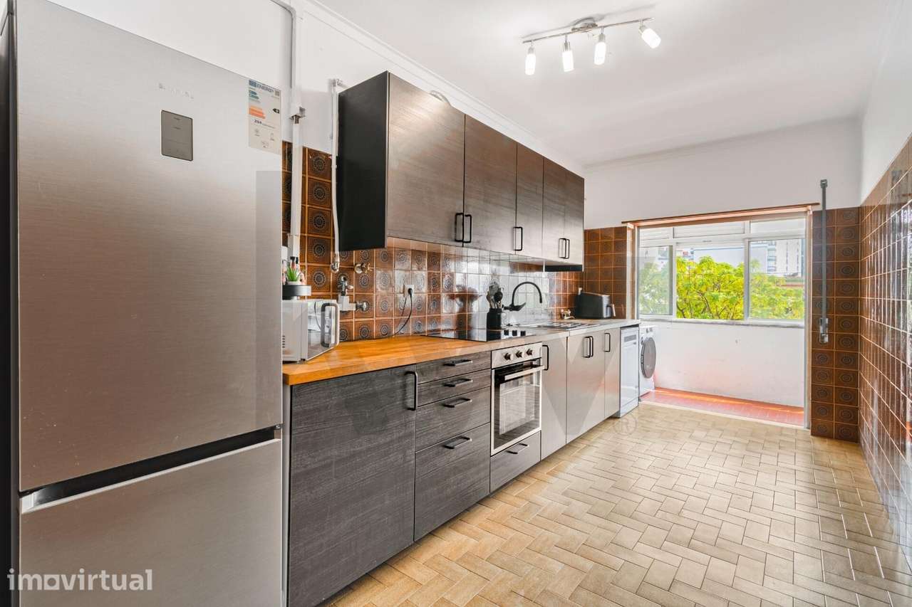 Fabuloso Apartamento  T3 com 3 Varandas e Vista Desafogada – O Seu Nov - Grande imagem: 3/26