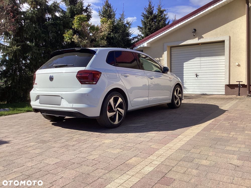 Volkswagen Polo 2.0 TSI DSG GTI - 2