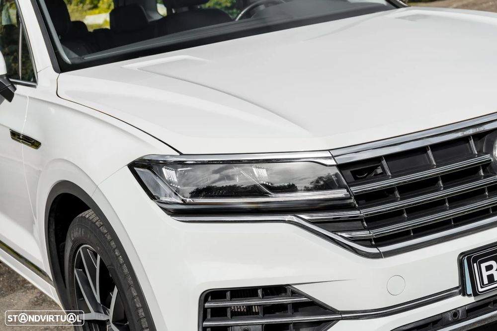 VW Touareg 3.0 TDI V6 Elegance Plus - 6