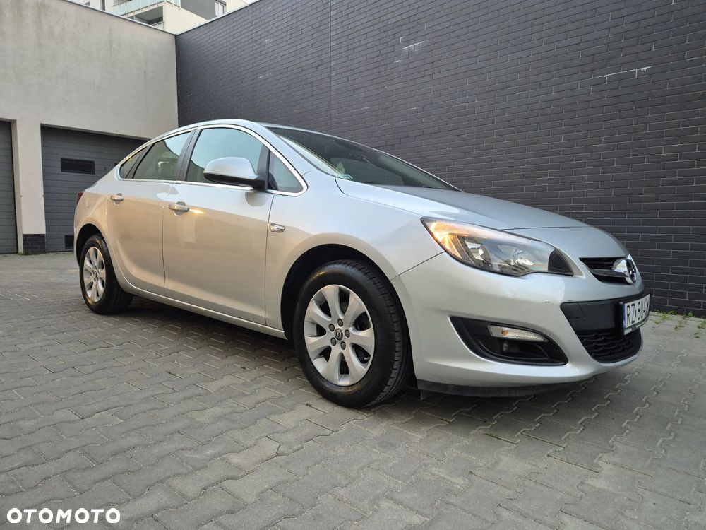 Opel Astra 1.4 T Active - 2