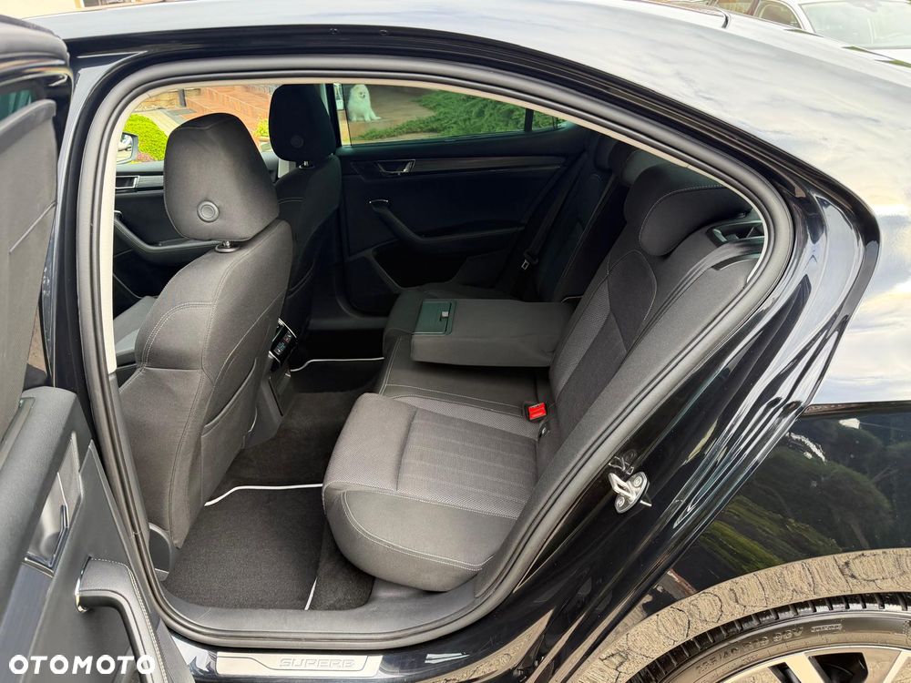 Skoda Superb 2.0 TDI SCR 4x4 Ambition DSG - 22