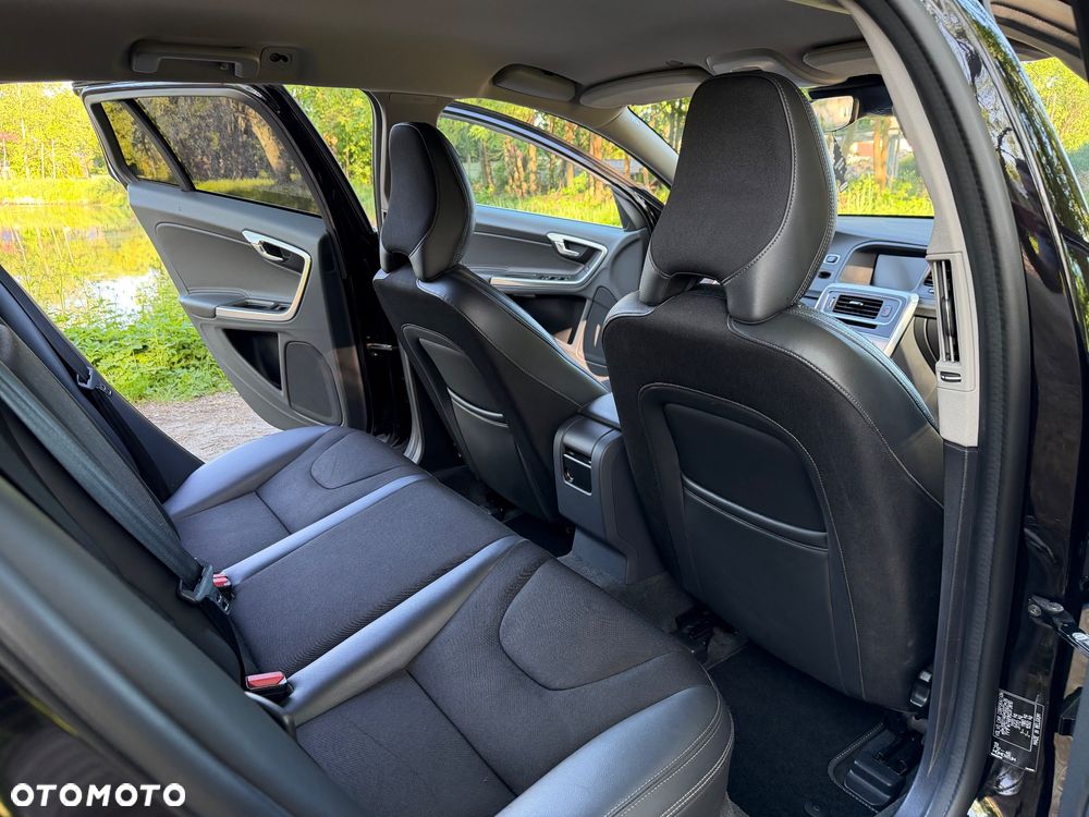 Volvo V60 D2 Drive-E Dynamic Edition (Momentum) - 23