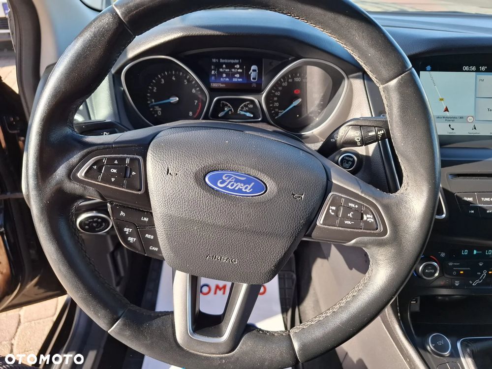 Ford Focus 1.0 EcoBoost Titanium - 18