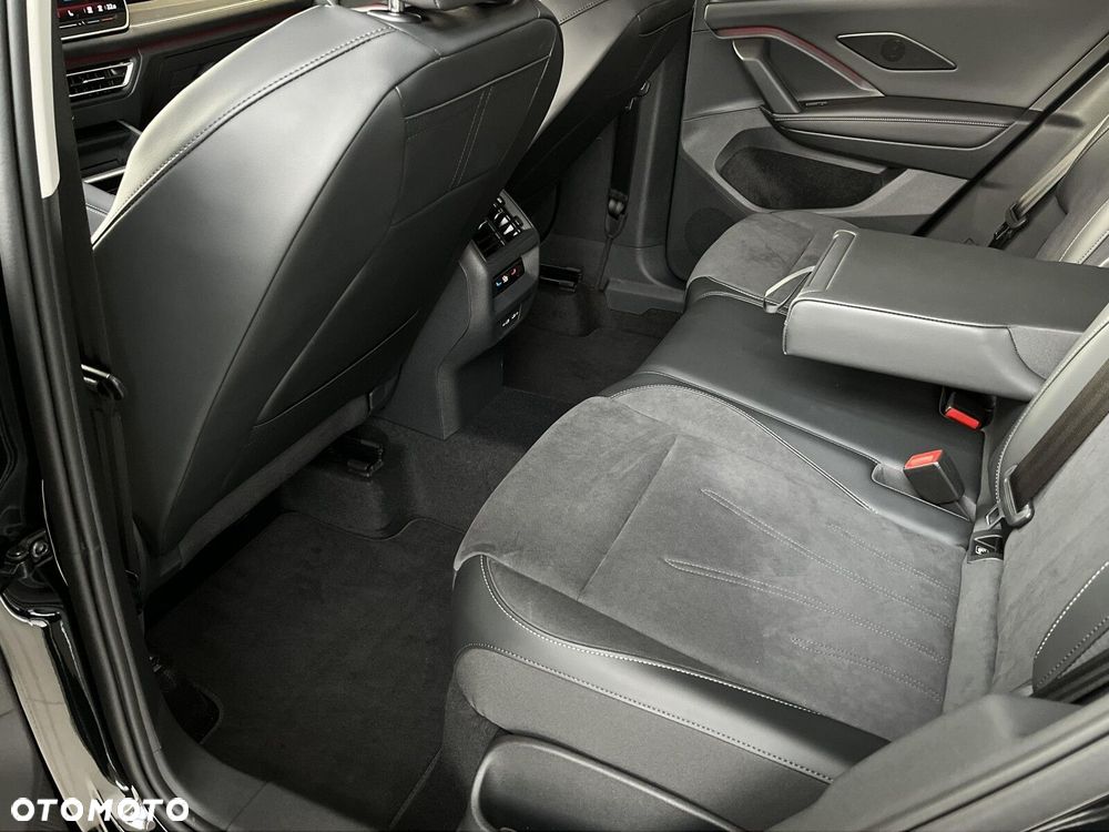 Volkswagen Tiguan - 23