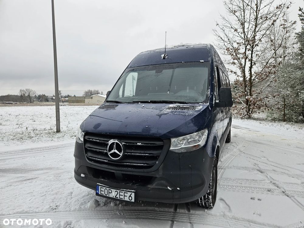 Mercedes-Benz Sprinter - 1