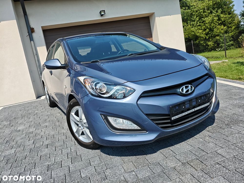 Hyundai i30 1.4 Trend - 12