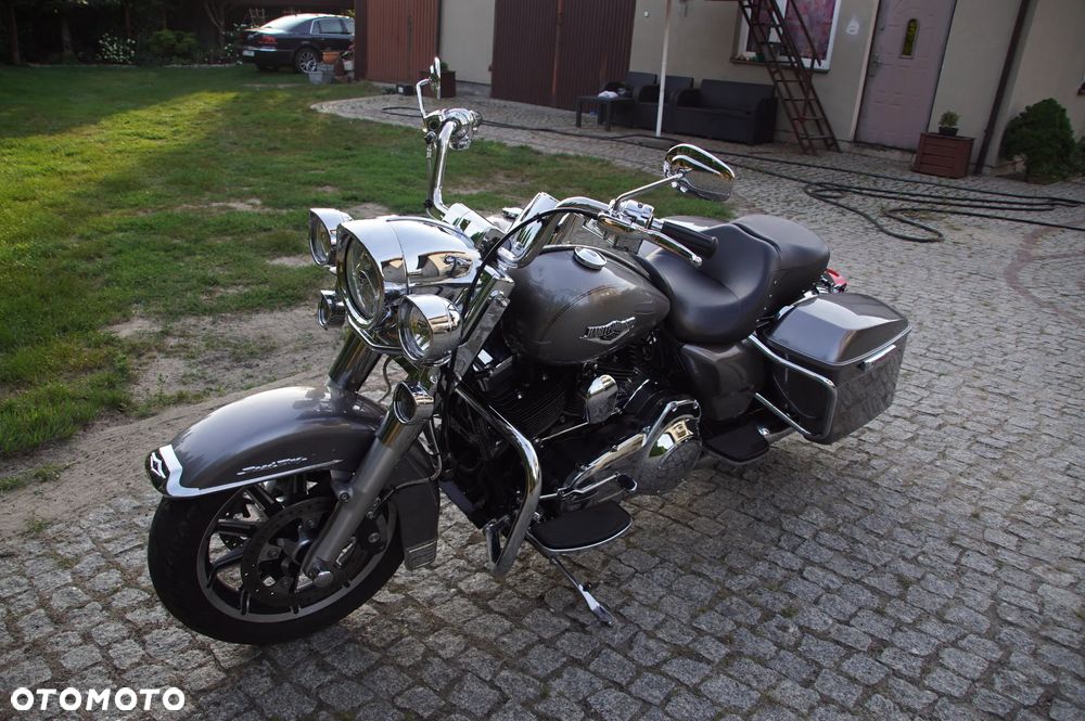 Harley-Davidson Touring Road King - 3