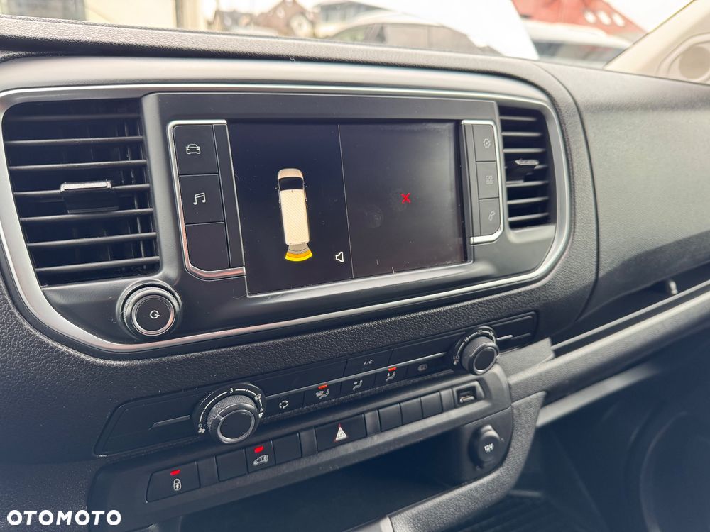 Opel Vivaro Proace Jumpy Scudo - 32