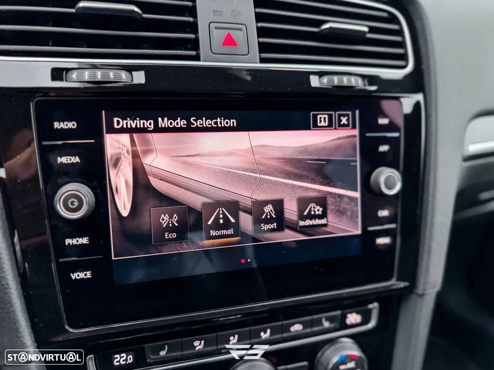 VW Golf 2.0 TSI GTi TCR DSG - 48