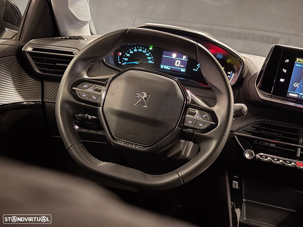 Peugeot e-208 Style - 11