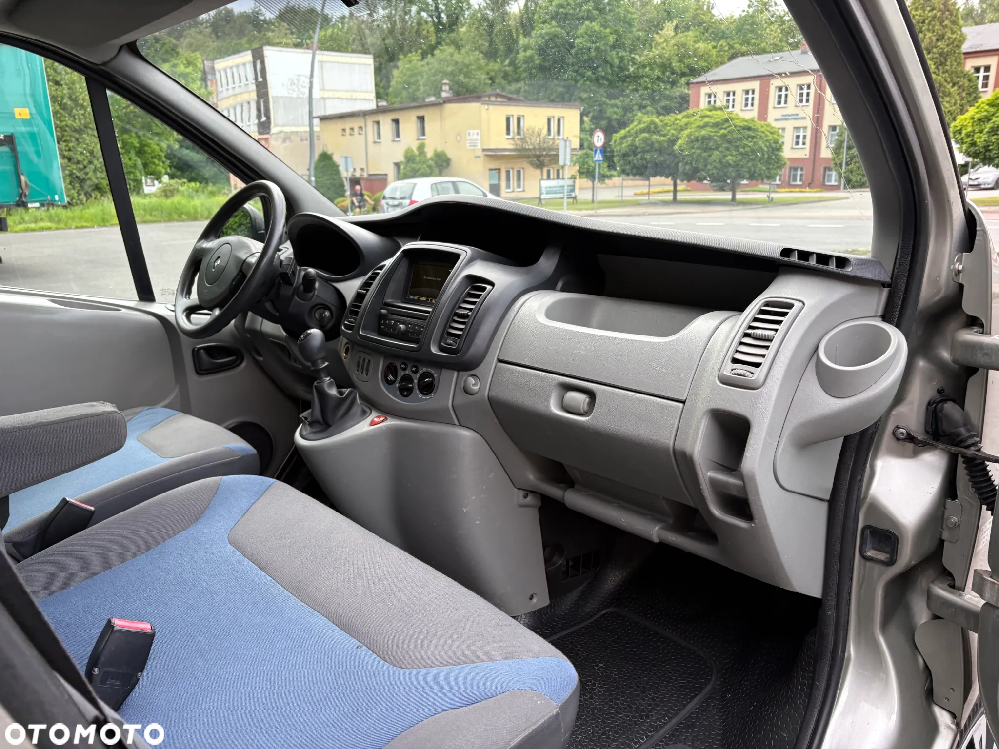 Renault Trafic - 11