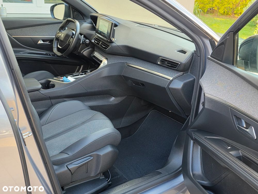 Peugeot 3008 1.6 PureTech Hybrid4 PHEV Allure S&S EAT8 - 25