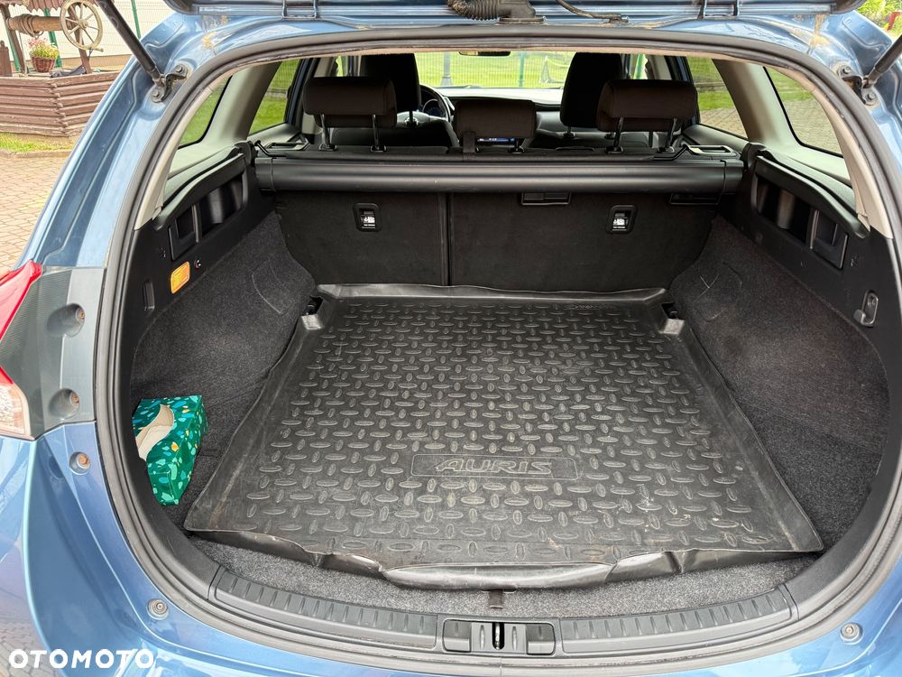 Toyota Auris - 22