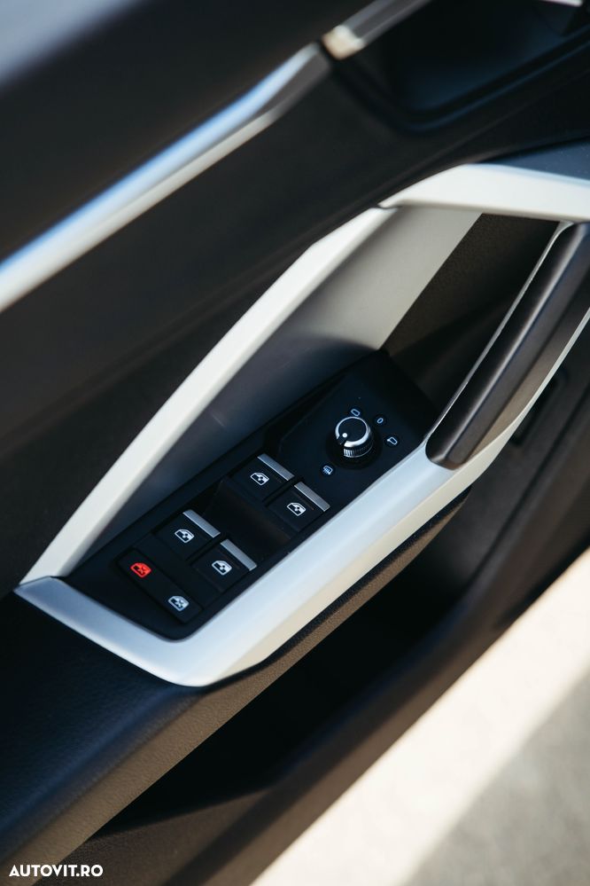 Audi Q3 ack 2.0 35 TDI S Line - 19