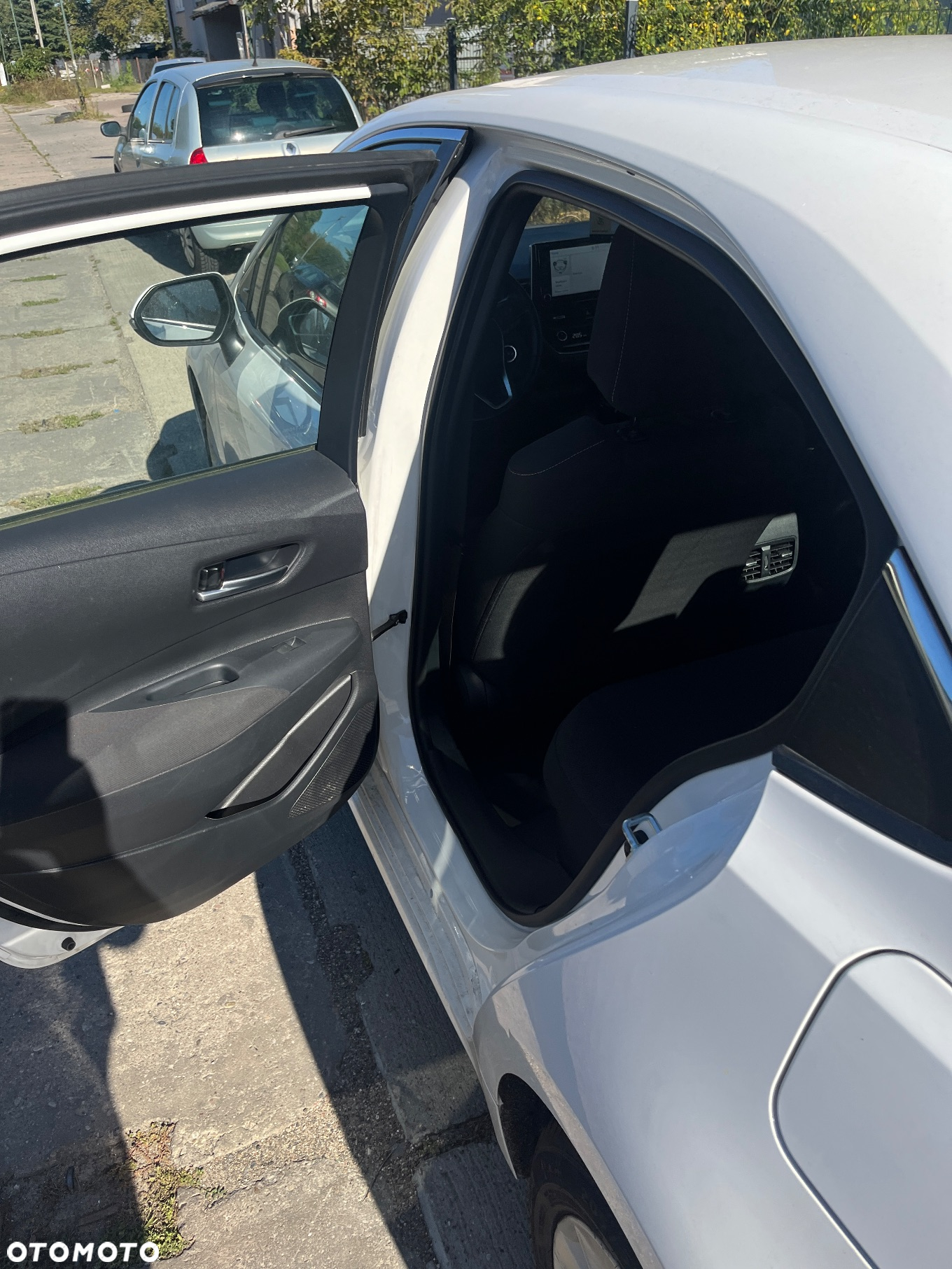 Toyota Corolla 1.8 Hybrid Comfort - 18