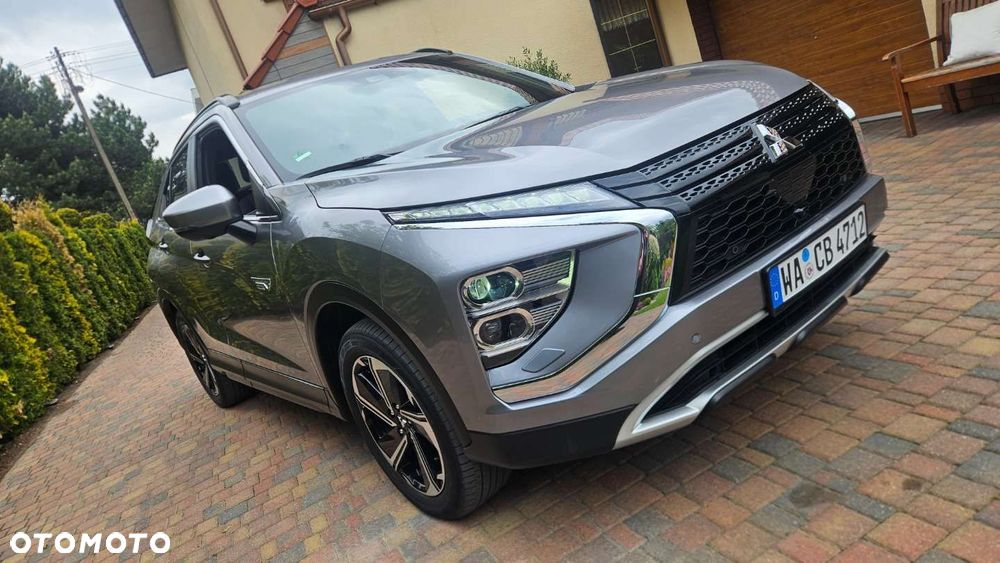Mitsubishi Eclipse Cross - 11