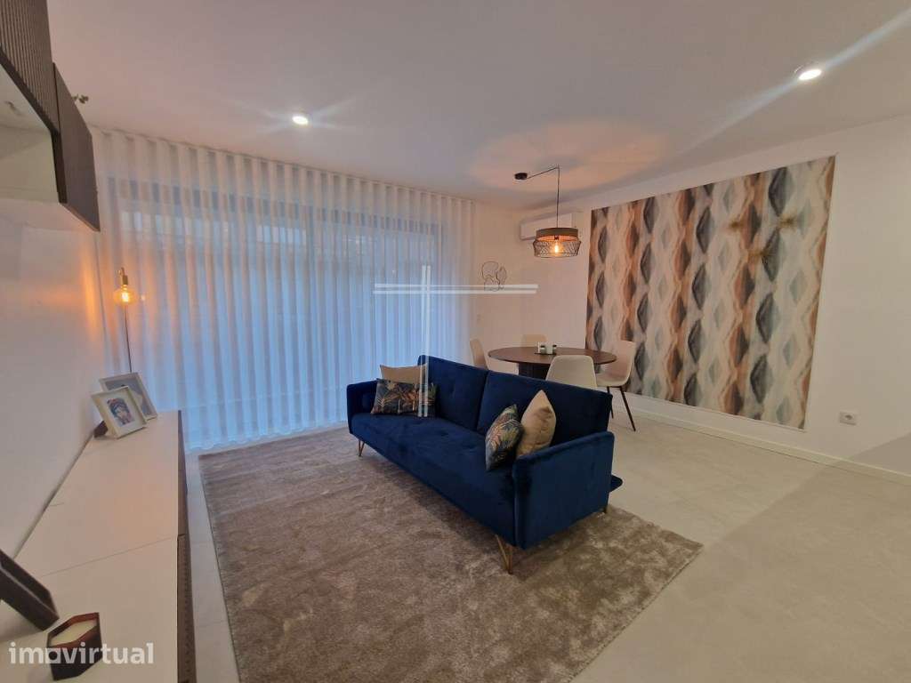 Apartamento para entrada imediata totalmente mobiliado e equipado -... - Grande imagem: 2/15