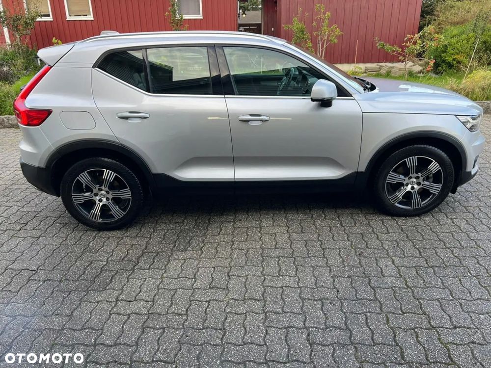 Volvo XC 40 D4 AWD Inscription - 4