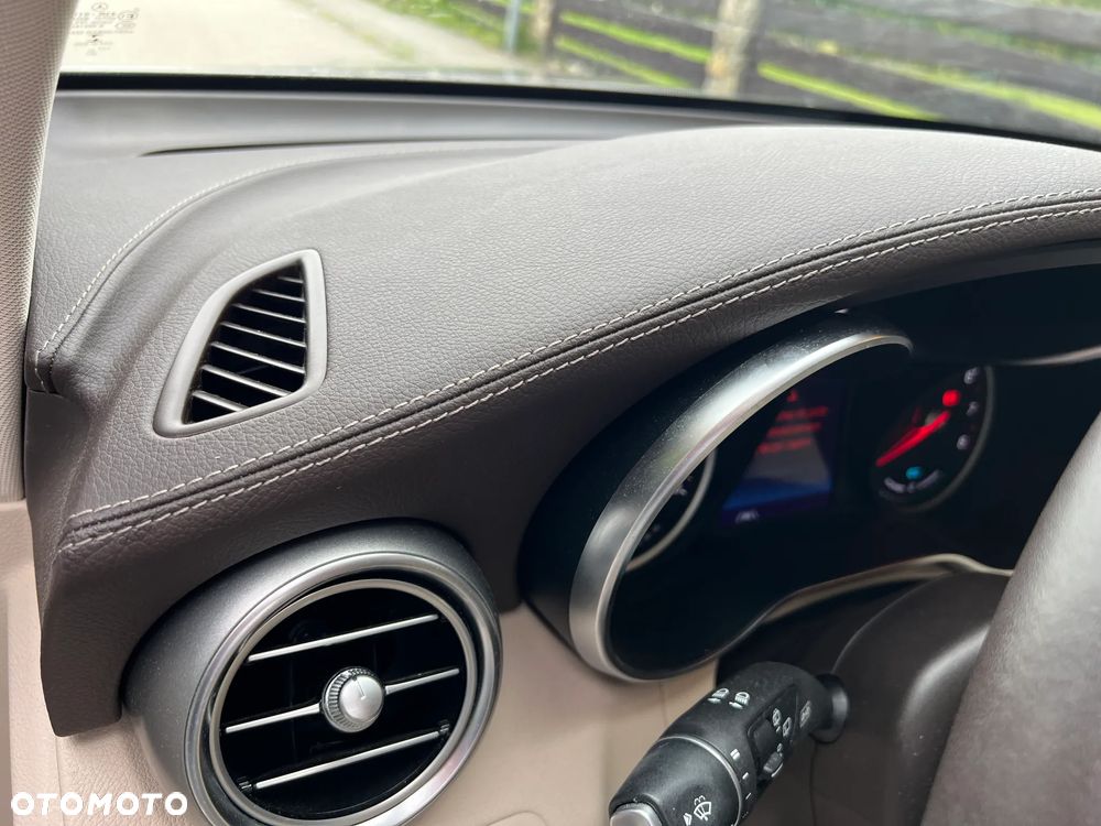 Mercedes-Benz GLC 200 4Matic 9G-TRONIC Exclusive - 20