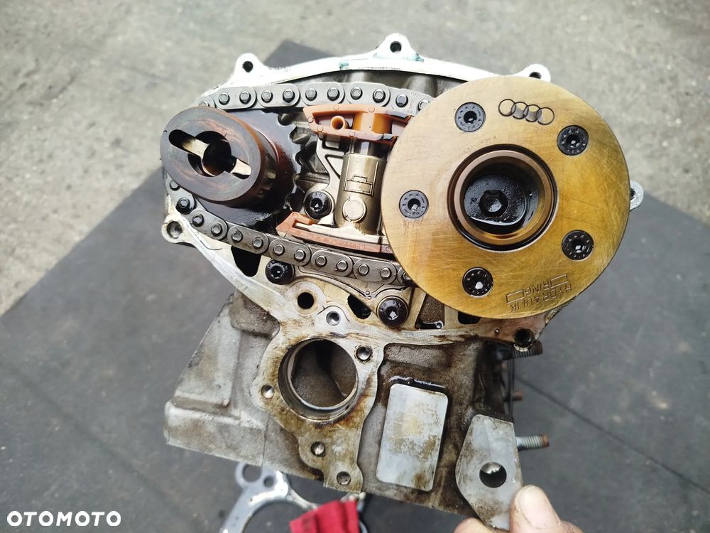 AUDI A4 B6 2.0 FSI AWA głowica silnika wariator - 9