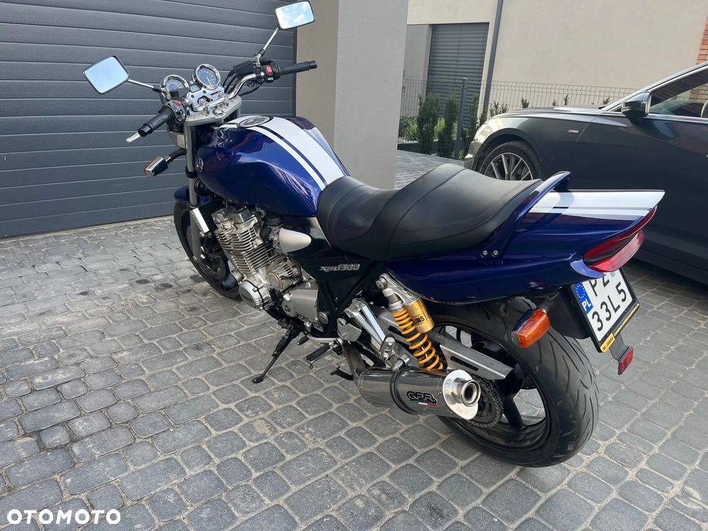 Yamaha XJR - 7
