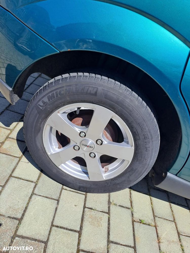 Ford Focus - 10