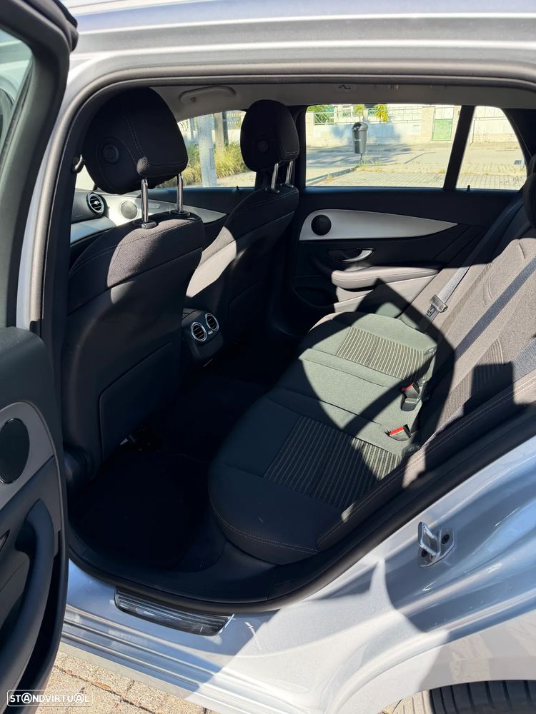 Mercedes-Benz E 300 de 9G-TRONIC Avantgarde - 12