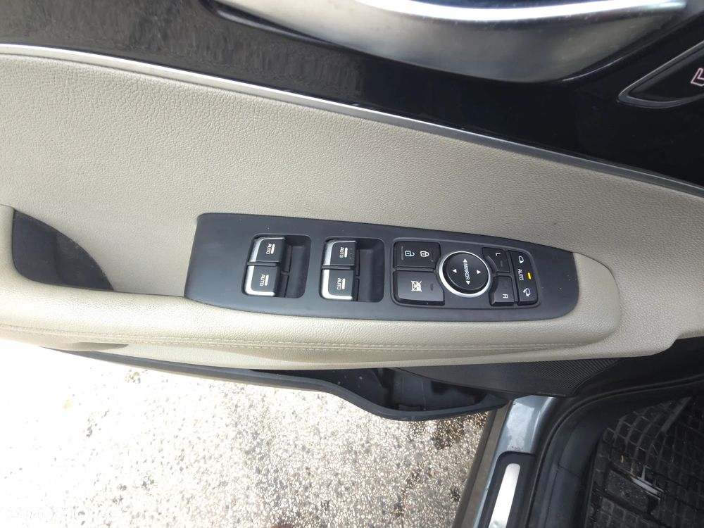 Kia Sportage 2.0 CRDI XL AWD - 28