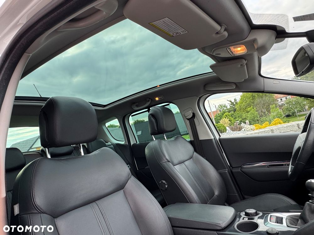 Peugeot 3008 1.6 HDi Premium - 9