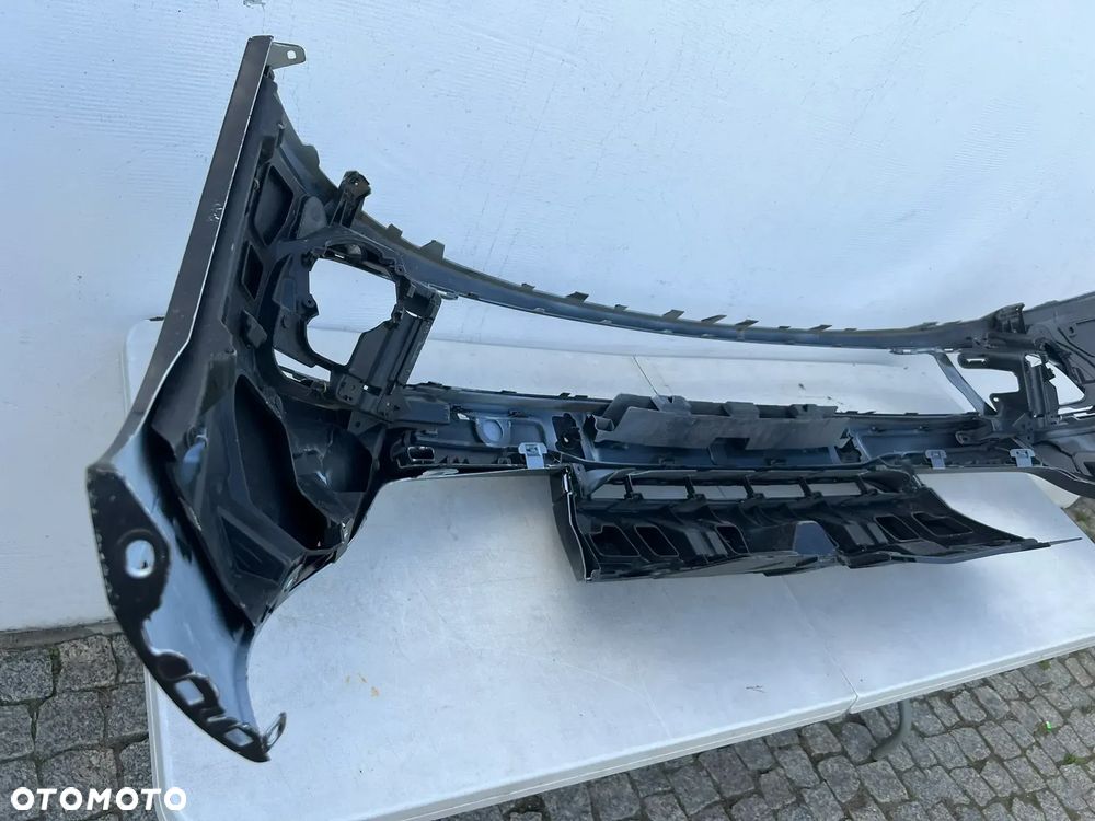 Nowy oryginalny zderzak przód przedni Renault Megane III 3 LIFT - 4