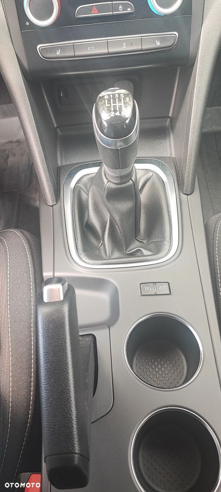 Renault Megane ENERGY TCe 130 EXPERIENCE - 39