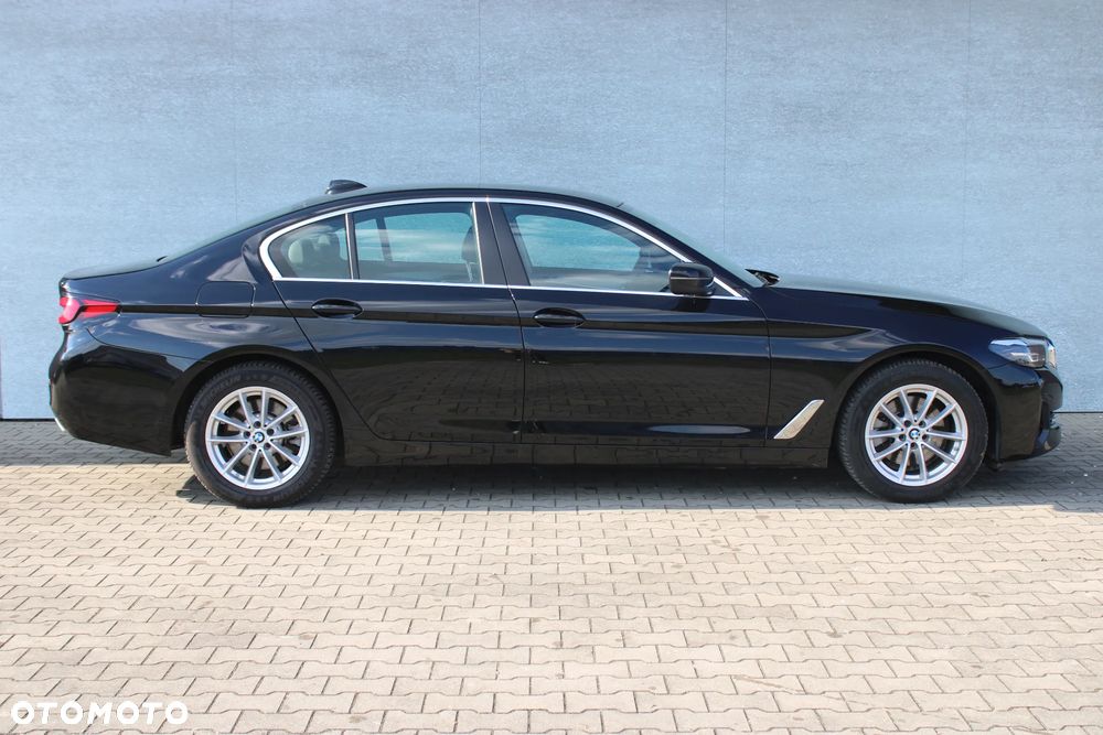 BMW Seria 5 520d xDrive Business Edition sport - 6
