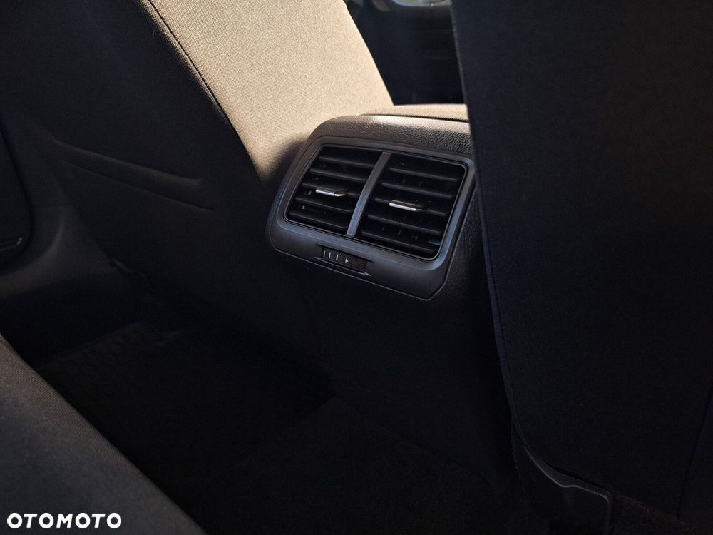 Volkswagen Golf Variant 1.5 TSI BMT Comfortline - 40