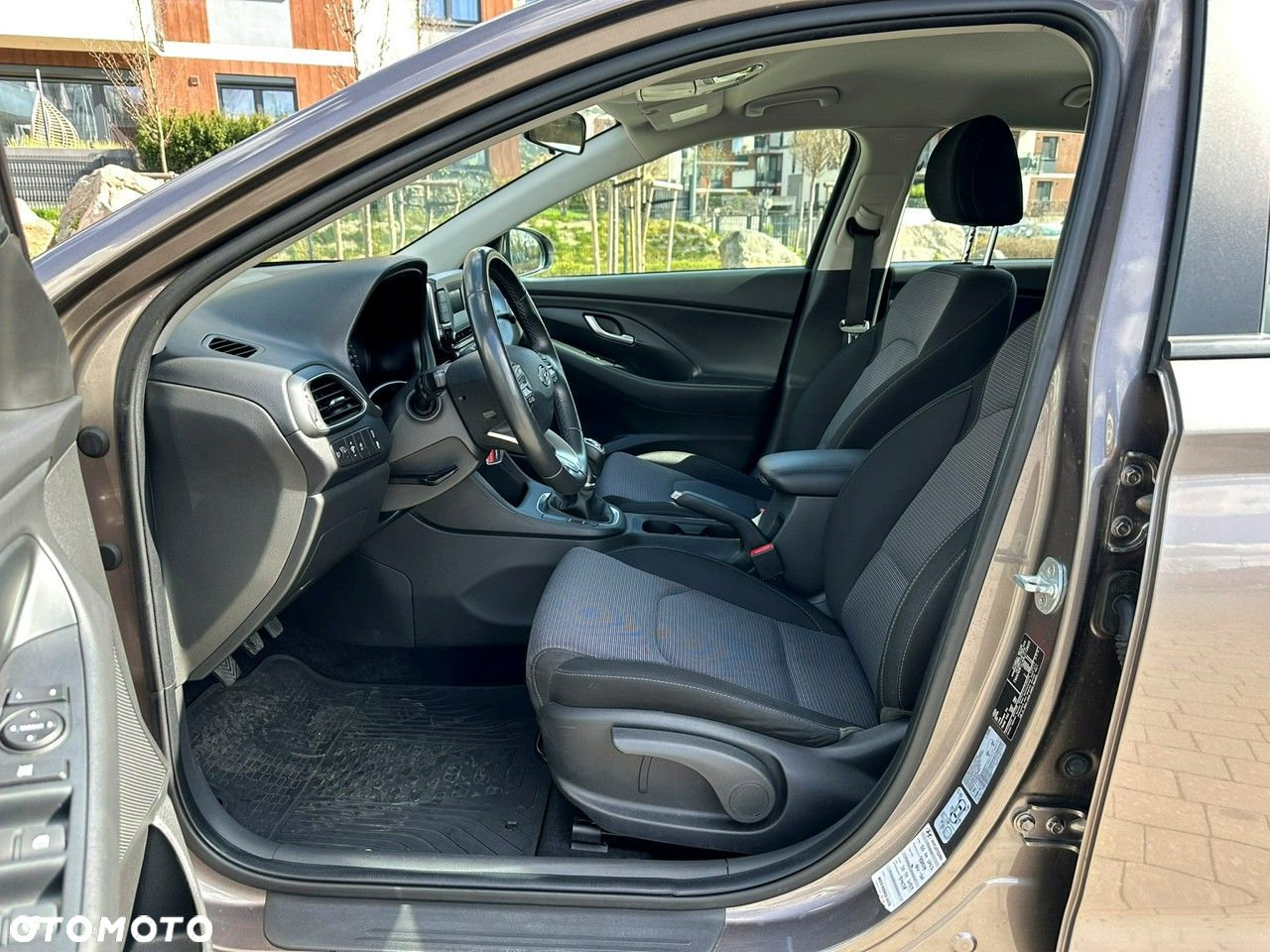 Hyundai i30 1.5 DPI Classic + - 12