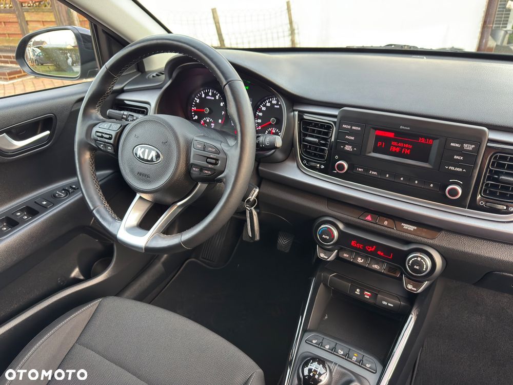 Kia Rio 1.2 ISG Dream Team Edition - 28