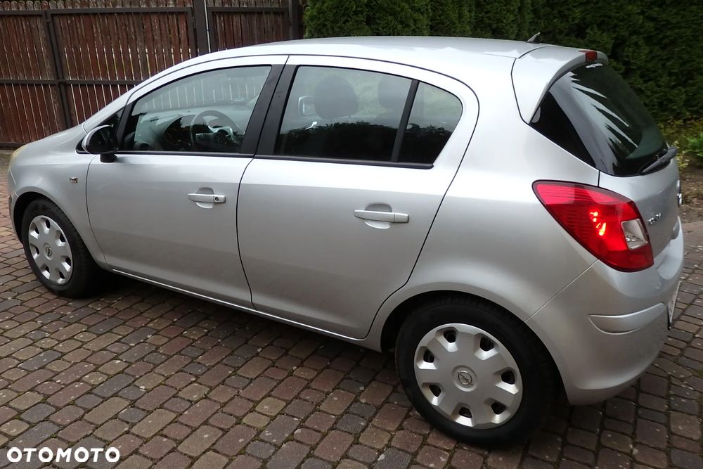 Opel Corsa 1.2 16V 111 - 17