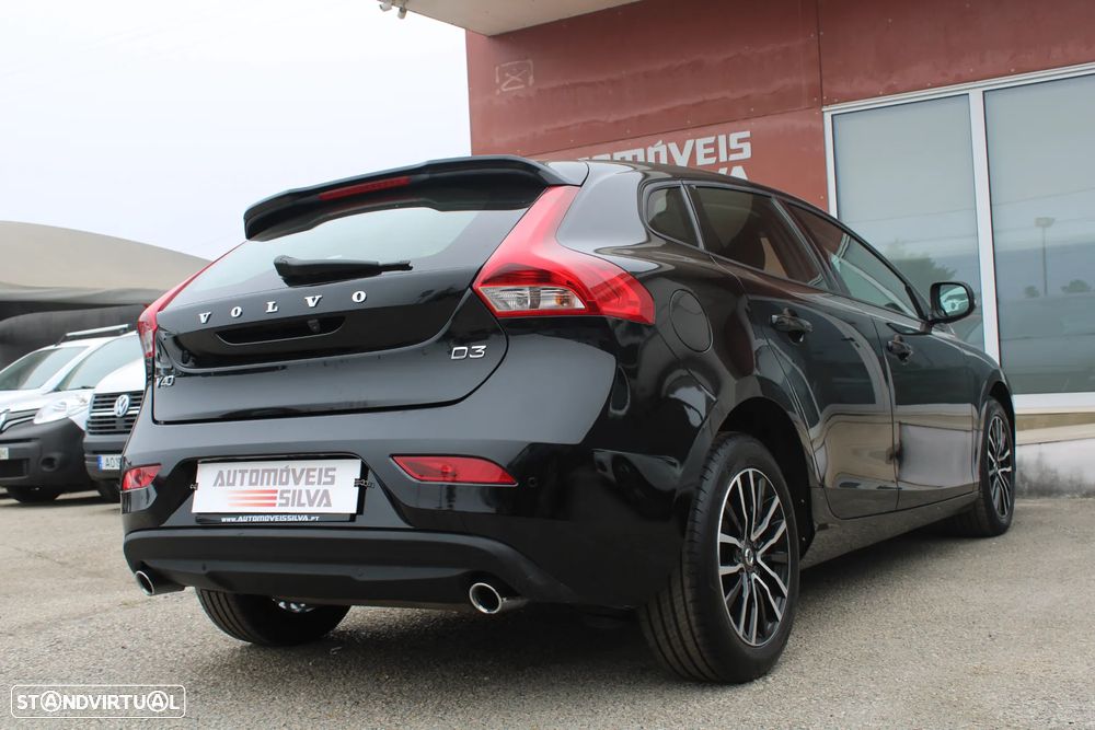 Volvo V40 2.0 D3 Momentum - 14