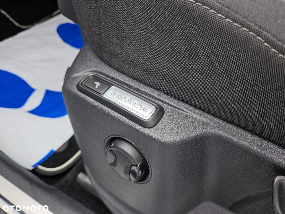 Volkswagen Tiguan Allspace - 13