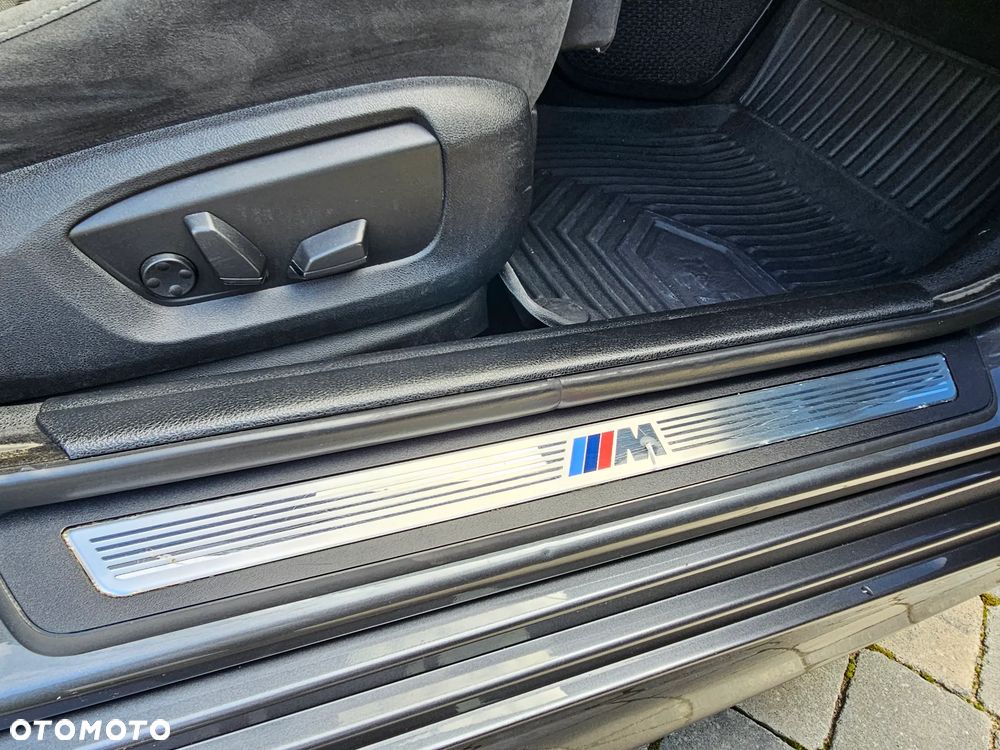 BMW Seria 5 520d M Sport Edition - 29