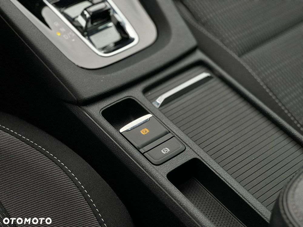 Skoda Octavia 2.0 TDI Ambition DSG - 22