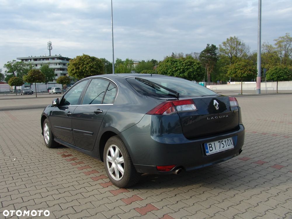 Renault Laguna 2.0 DCi FAP Expression - 9