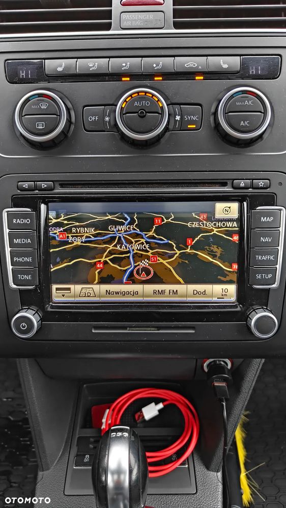 Volkswagen Touran 2.0 TDI Highline DSG - 21