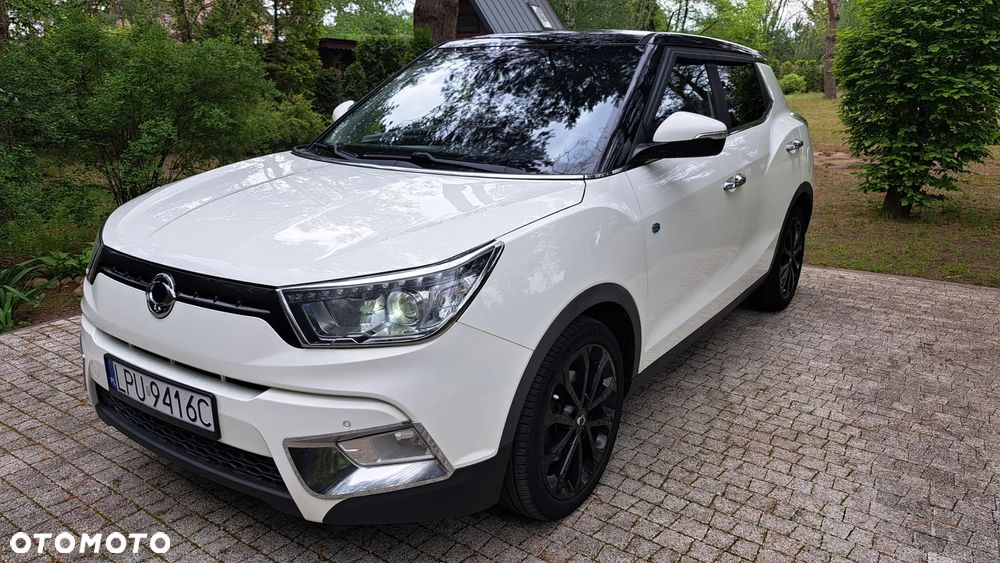SsangYong/KGM Tivoli e-XDi 160 2WD Black+White - 14